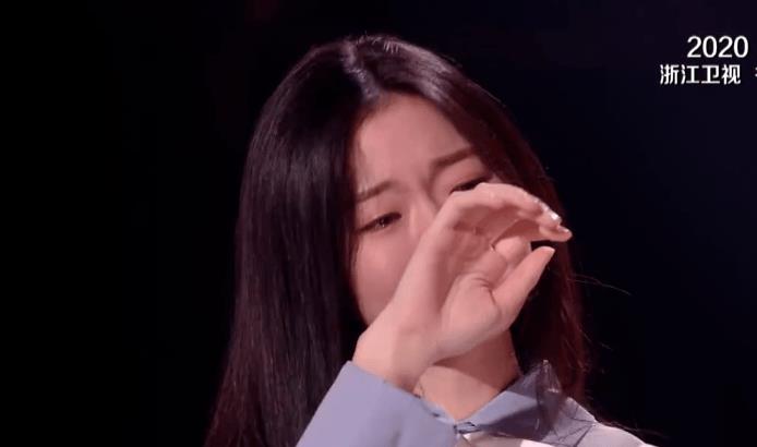 傅欣瑶|《好声音》第九期，比单依纯歌声更美妙的是，谢霆锋的排兵布阵