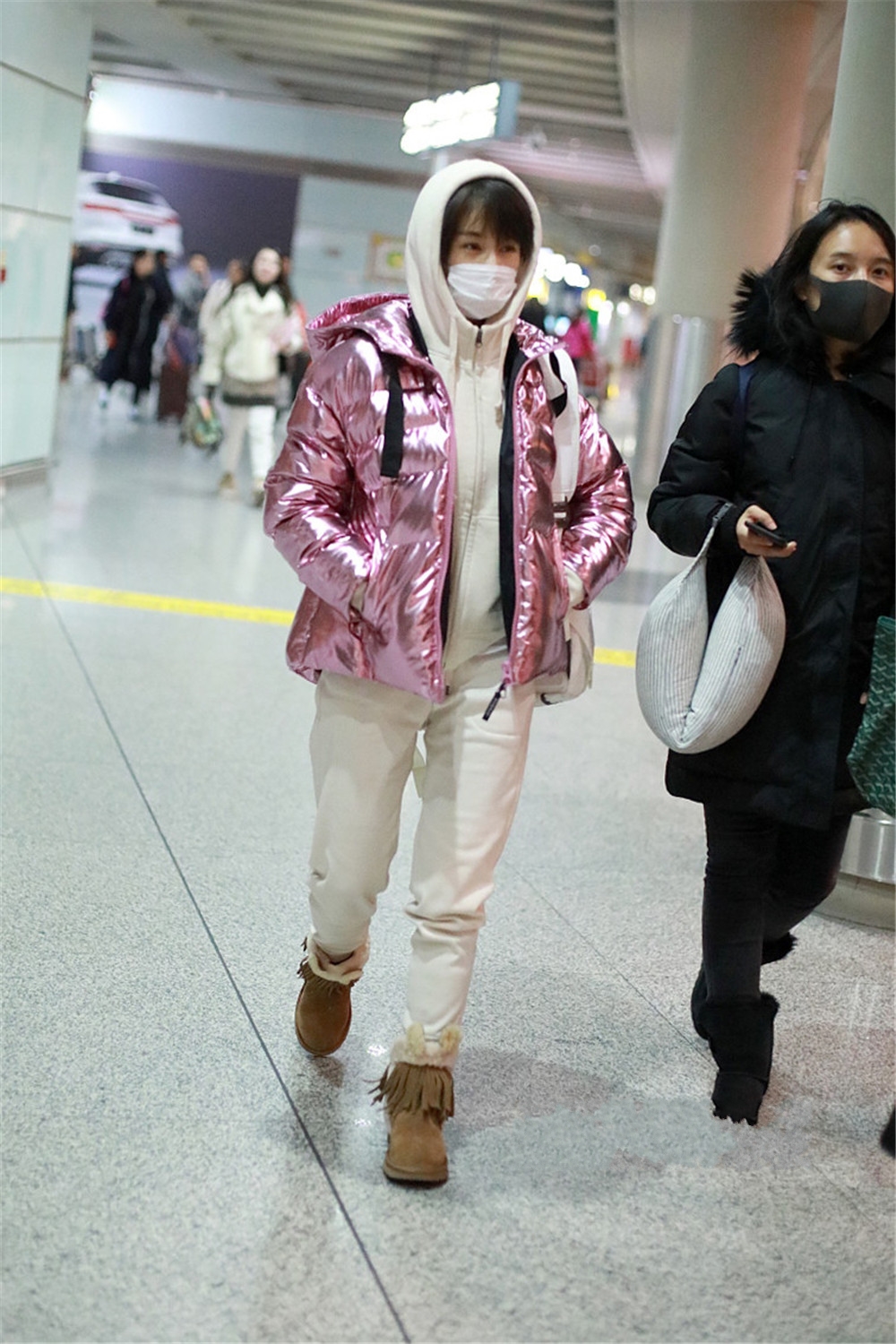 个性|身高不过155的女生尽量别穿奶奶裤！推荐王子文6套穿搭，遮肉显高