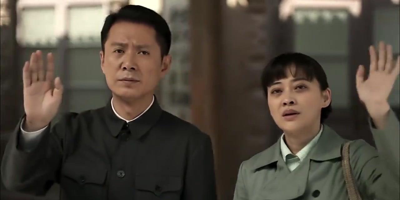 角色|《父母爱情》:剧中他身份贵重却软弱,生活中和小11岁领导结了婚