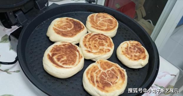 f34e8330bec64bfe8cb6a671ce813eb5.jpeg