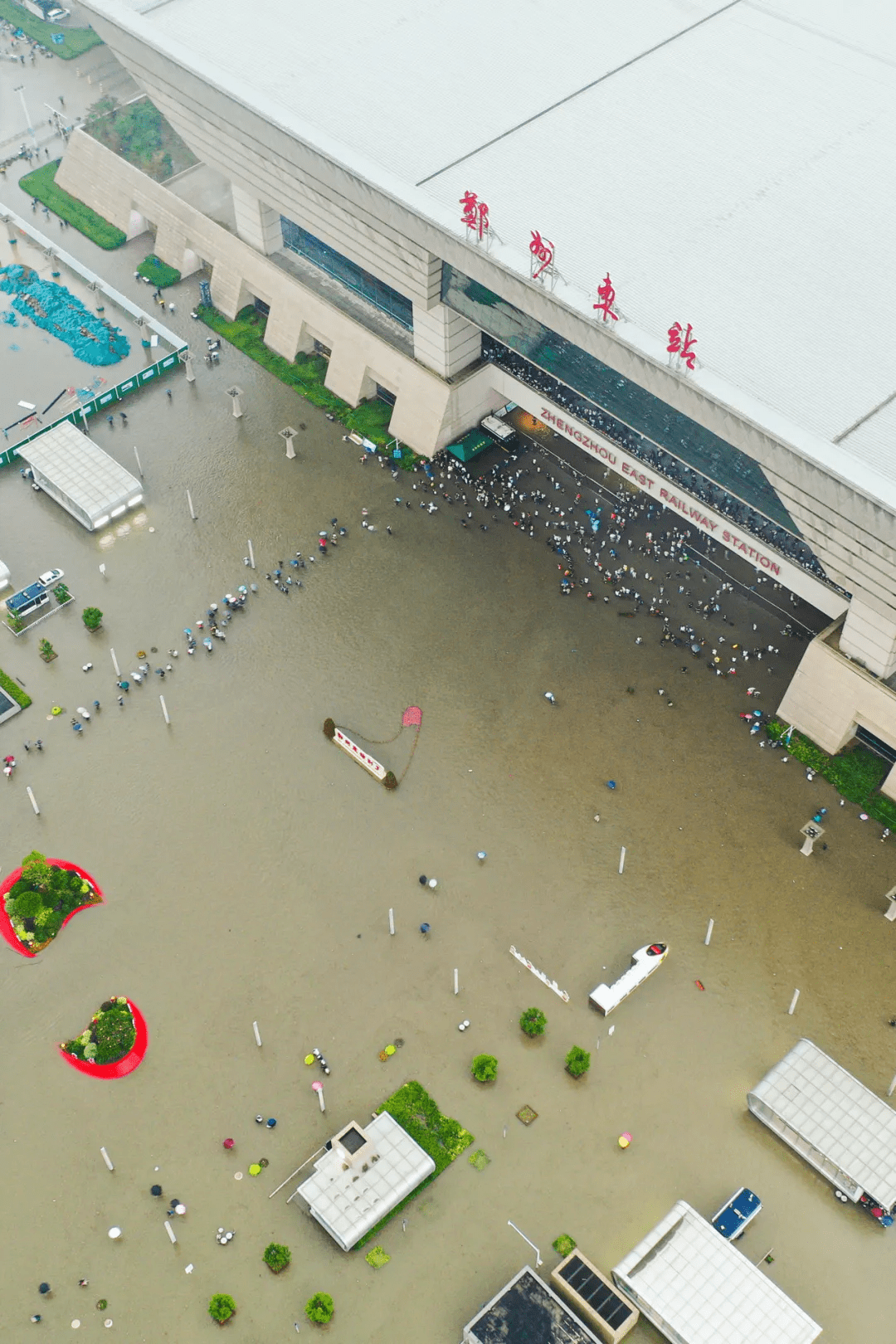 郑州暴雨照片图片