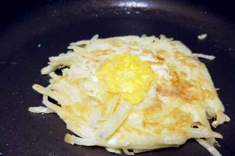 小勺|土豆丝别只会炒了,用来做早餐饼,比煎饺香,儿子天天吵着让我做