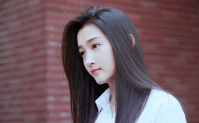 下巴|发型长型篇：你是哪一种长脸？适合什么发型？学会变迷你脸哦
