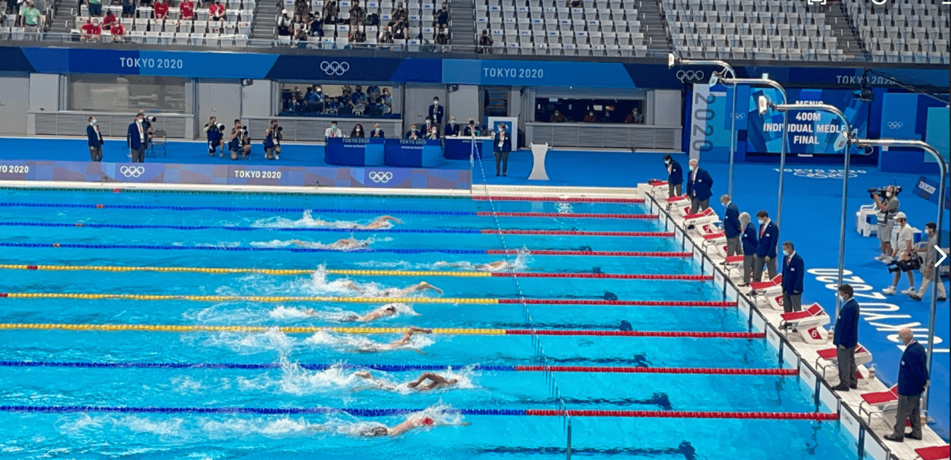 原创东京奥运泳池首金诞生美国包揽金银张雨霏100蝶强势进决赛
