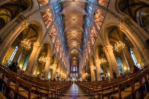 历史瑰宝不能改头换面：巴黎圣母院按原样重修没去过的游客有福了