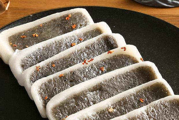 美食|若生活费允许，建议女生多囤这4种零食，低脂美味还不怕吃胖