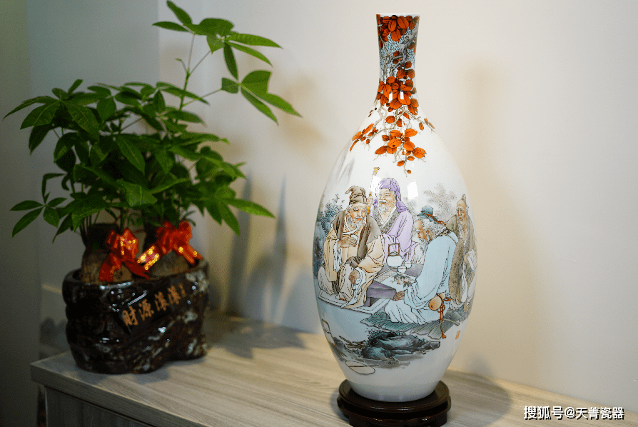 徐鹏飞的陶瓷艺术:画人于瓷,赋神于灵