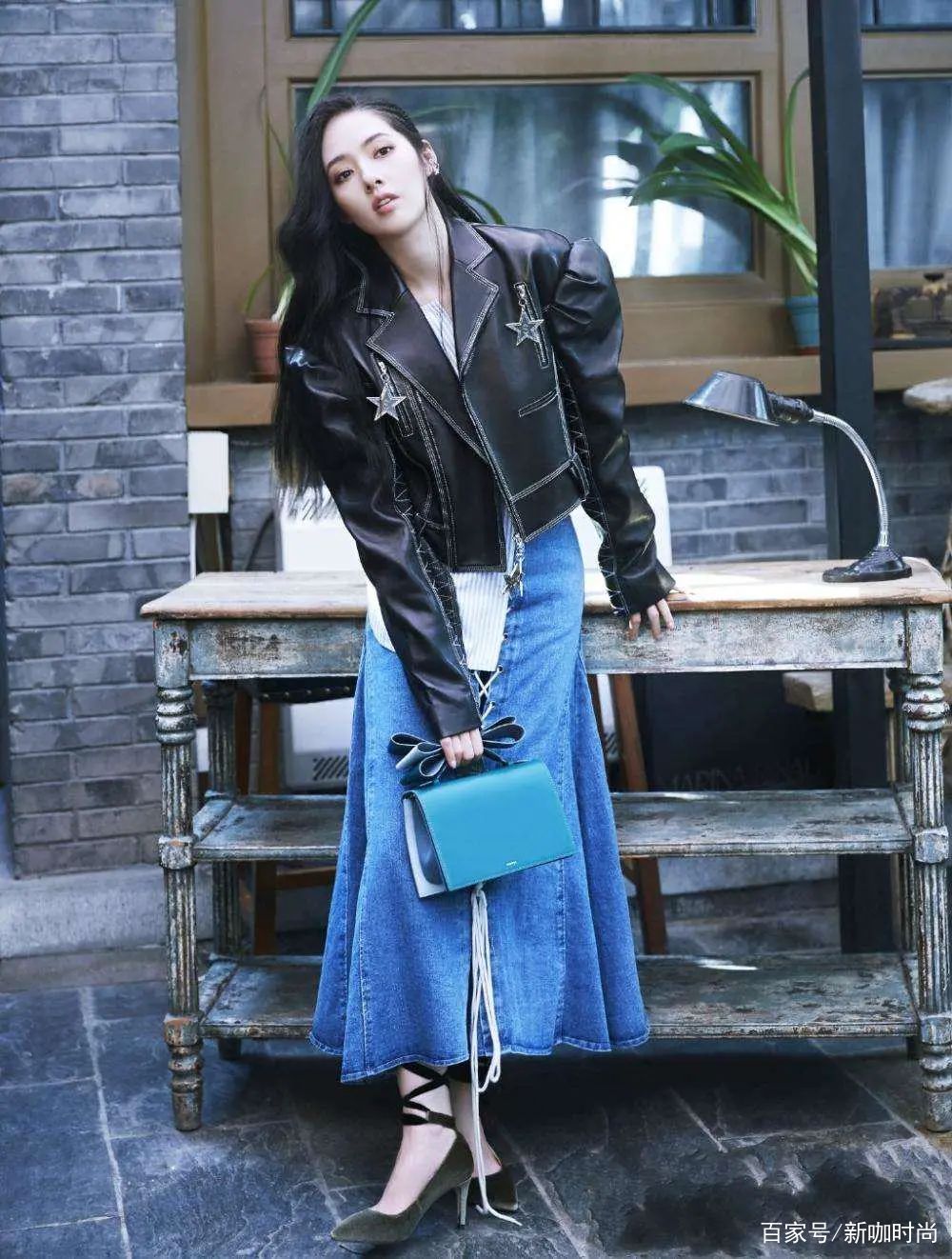 女神|郭碧婷气质太“仙儿”,穿飘逸花裙温柔又大气,女神范妥妥的!