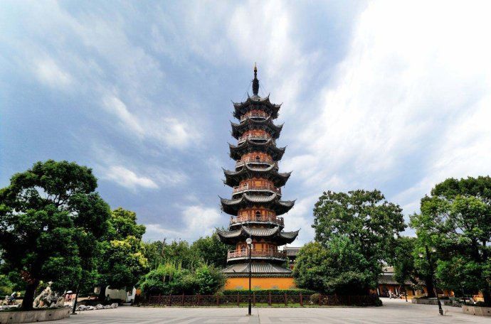 上海龙华寺:上海四大古寺之一,传说与龙王有关_年间