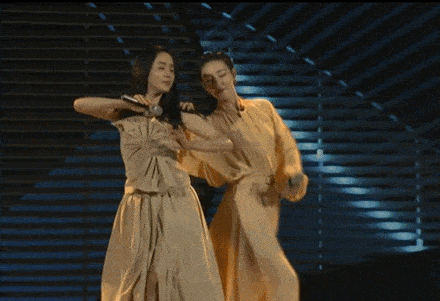 活动|王丽坤品牌活动生图美上热搜,一袭小白裙清新文艺,燕子包太抢镜