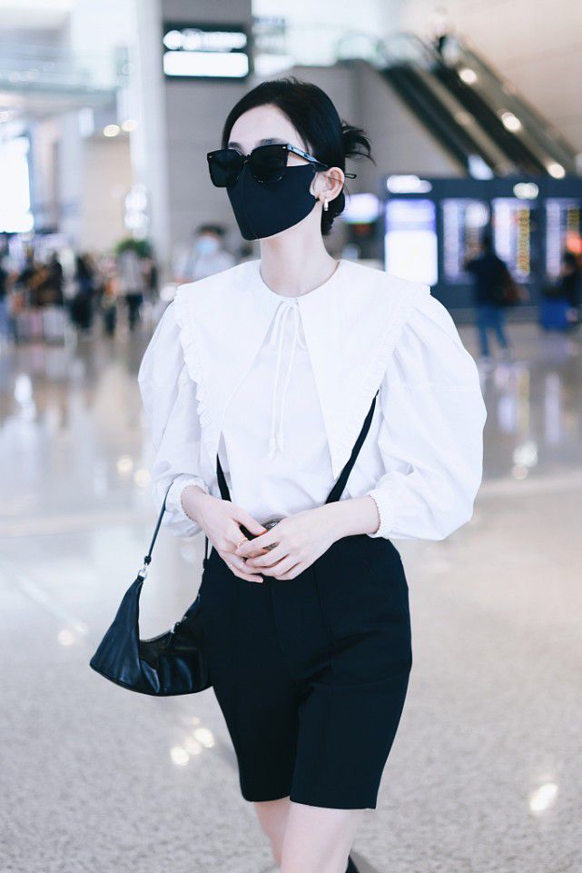 颜色|小白裙真强大，古力娜扎穿上重返“18岁”，比“芭比娃娃嫩