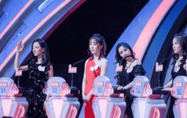 孟非|“相亲节目”火了9年，全是“托”就算了，知道女嘉宾是哪来的吗?