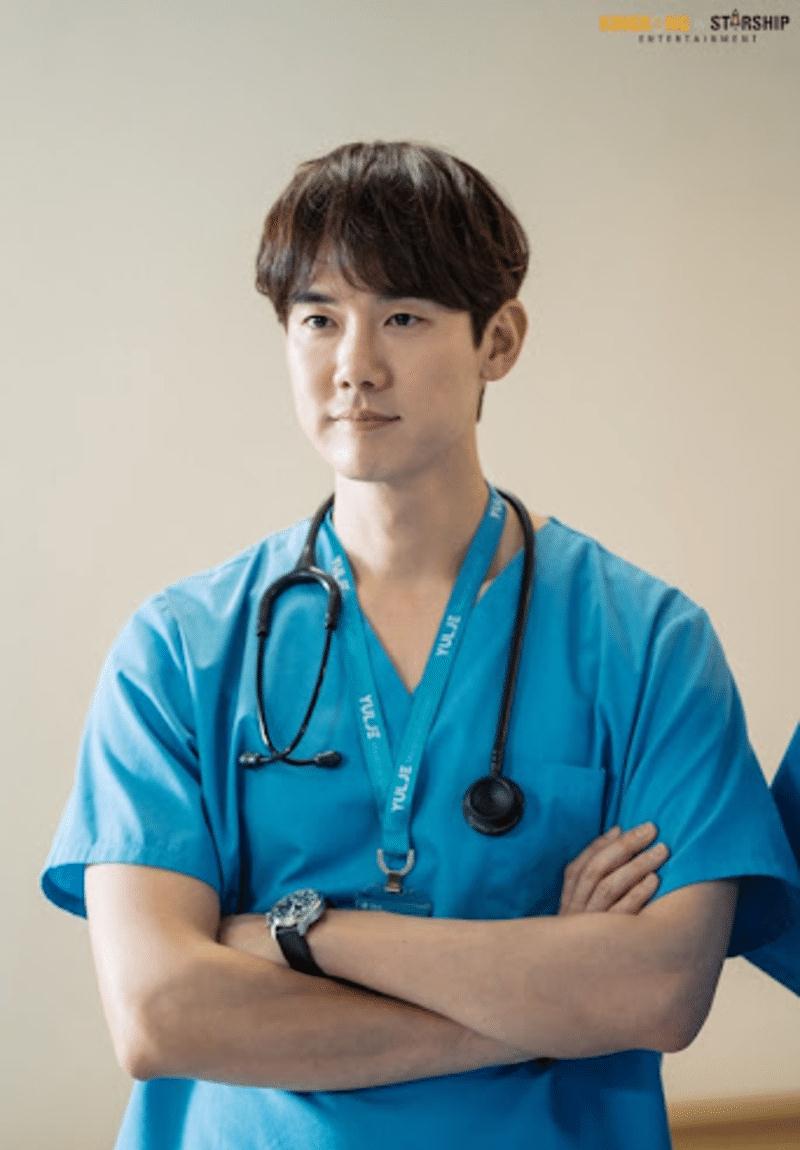 美貌|入行11年默默无声，申铉彬忽成韩娱团宠，柳演锡很有“帮妻运”