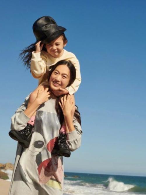 拍照怎么才能笑得自然 ac3a54cba8a44f3bb9ba3264b32c6e92.jpeg