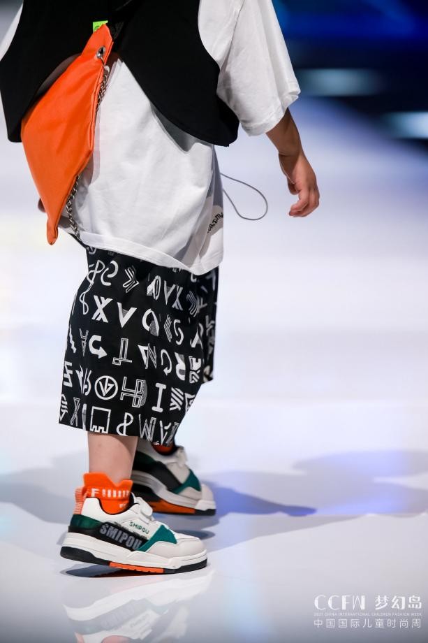 文化|潮起少年——SMIPOU童鞋发布秀