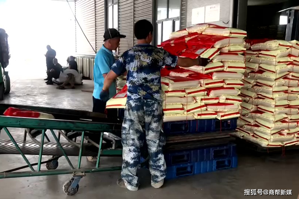 怎么当志愿者支援河南 11925d563082454bb6d24e87a79cc668.jpeg