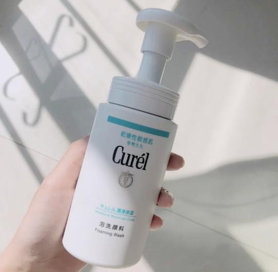 护肤用品|建议女人：遇到这6款洗面奶，千万别犹豫！虽然平价但真心好用