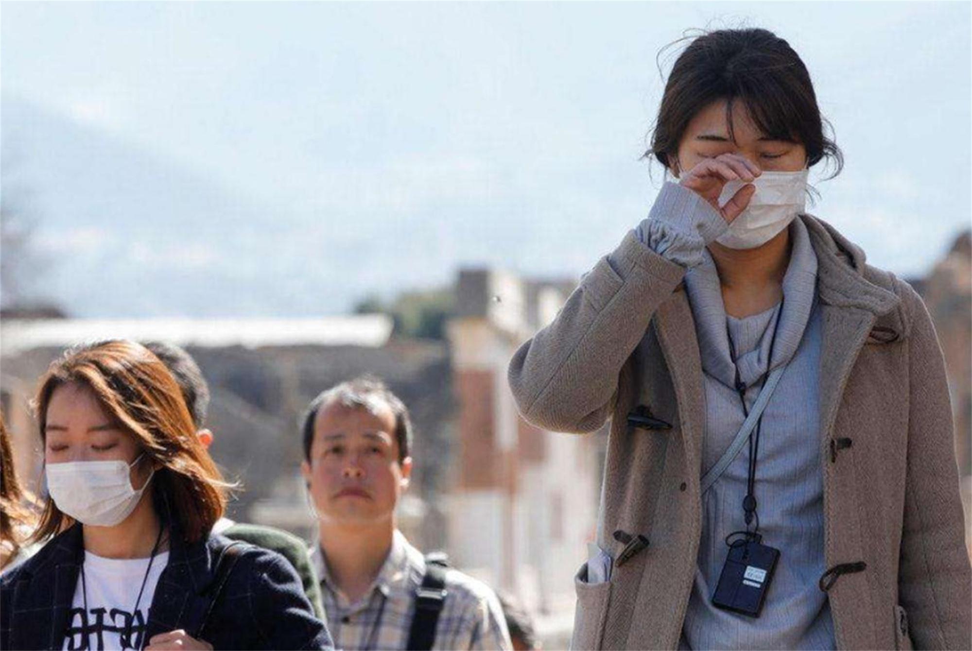 为啥多数留学生不愿回国一份薪资单给出答案心理落差着实不小