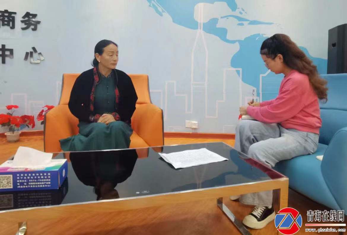 尖扎县|同德非遗传承人兰措卓玛：传统青绣+电商，尽显“绣花功夫”