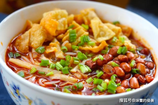 小谈|花8元吃米粉，江西、云南、广西、广东，哪个地方的米粉更划算？