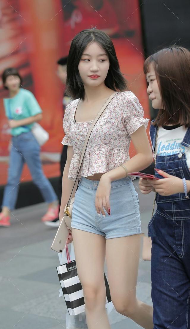 女神|灵动甜美的连衣裙充分展现女神气质，优雅舒适全都有，高级优雅