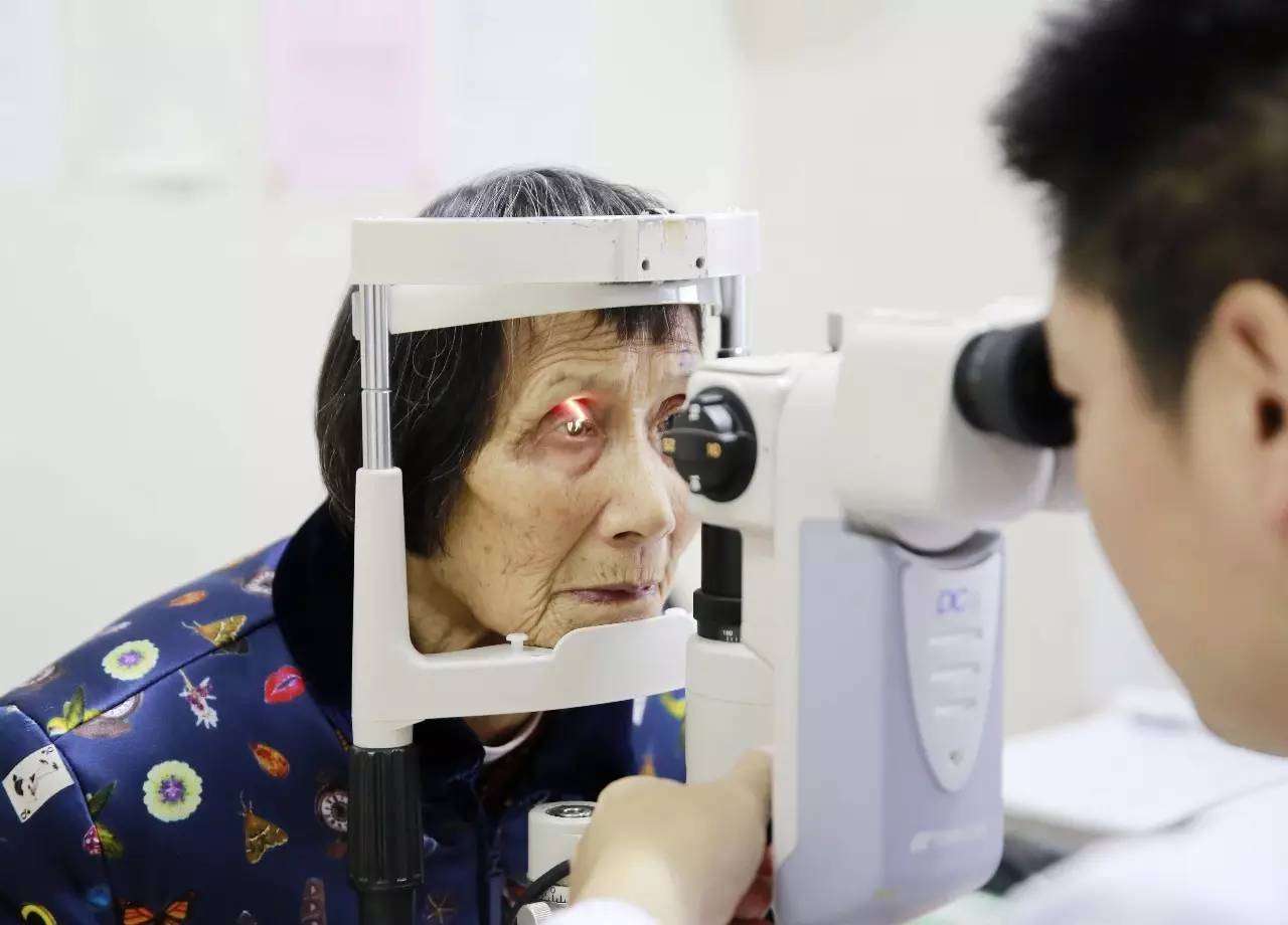 症状|什么是重症肌无力？如果你有这五点症状的话，需要重视起来!