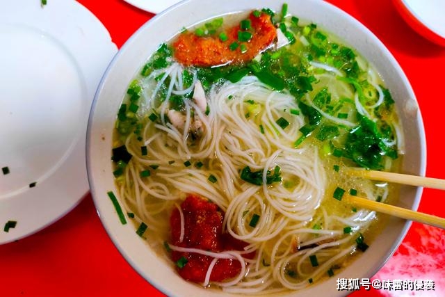 小谈|花8元吃米粉，江西、云南、广西、广东，哪个地方的米粉更划算？
