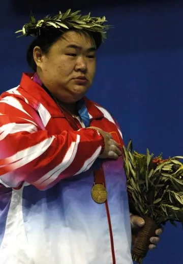 原创17年前那个冒死一举勇夺冠军的唐功红现在怎样了