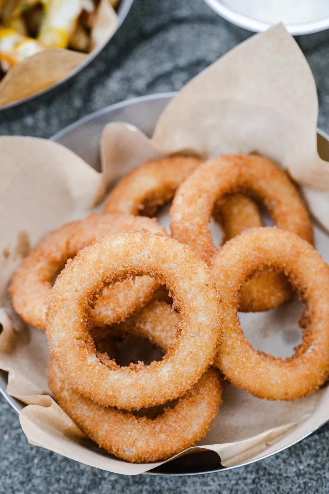 baboon burger还有伯爵橙香热茶,红枣生姜热茶,粒粒冰橙茶,柠乐四种