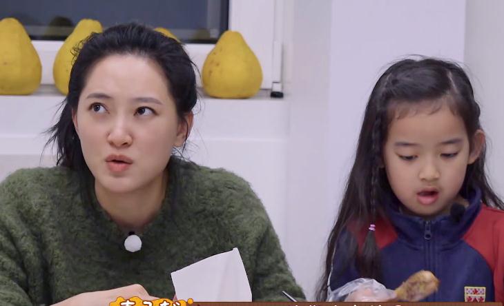 传统|聂远夫妇聊二胎话题，秦子越提出二胎随妈姓，聂远拒绝得很果断