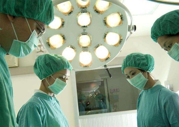 头胎|二胎选择“剖腹产”，切口会和第一胎的切口重合吗？