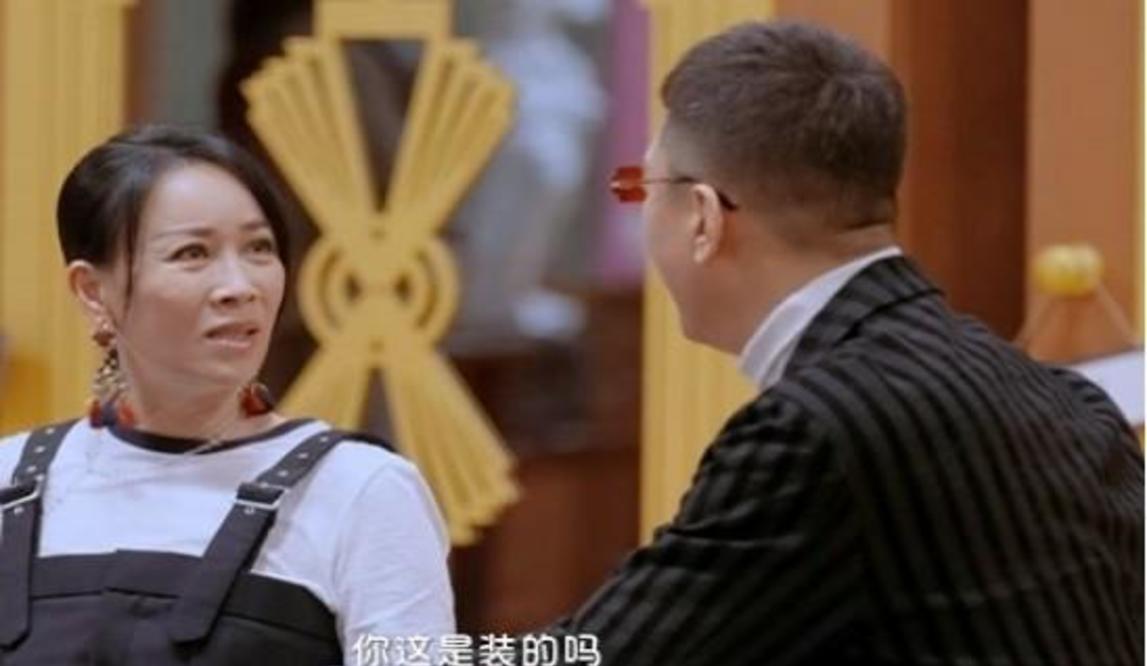 漂亮|黄子韬女装造型曝光，瓜子脸大红唇，这颜值不秒杀那些网红脸？！