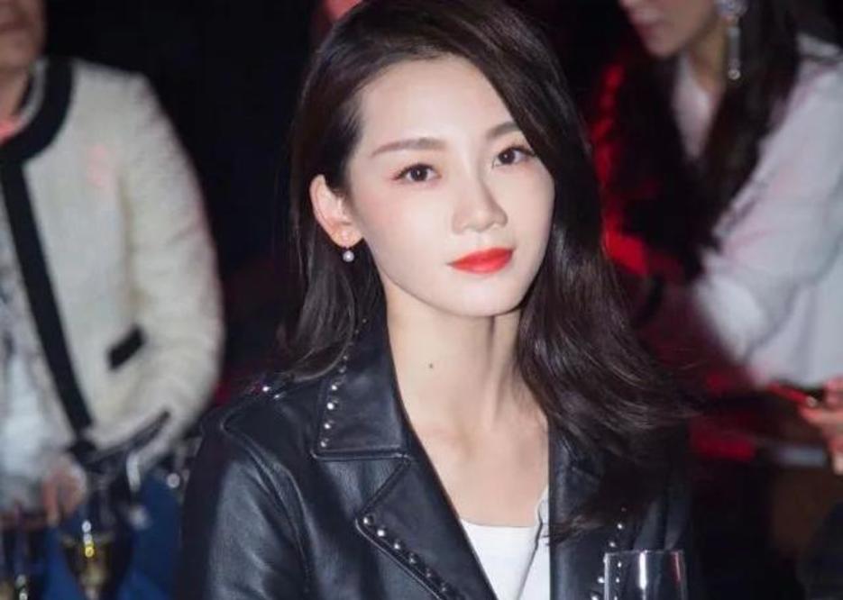 苗苗是哪个综艺里的 5e34d5a007674f51b5585fd4c6538c0d.jpeg