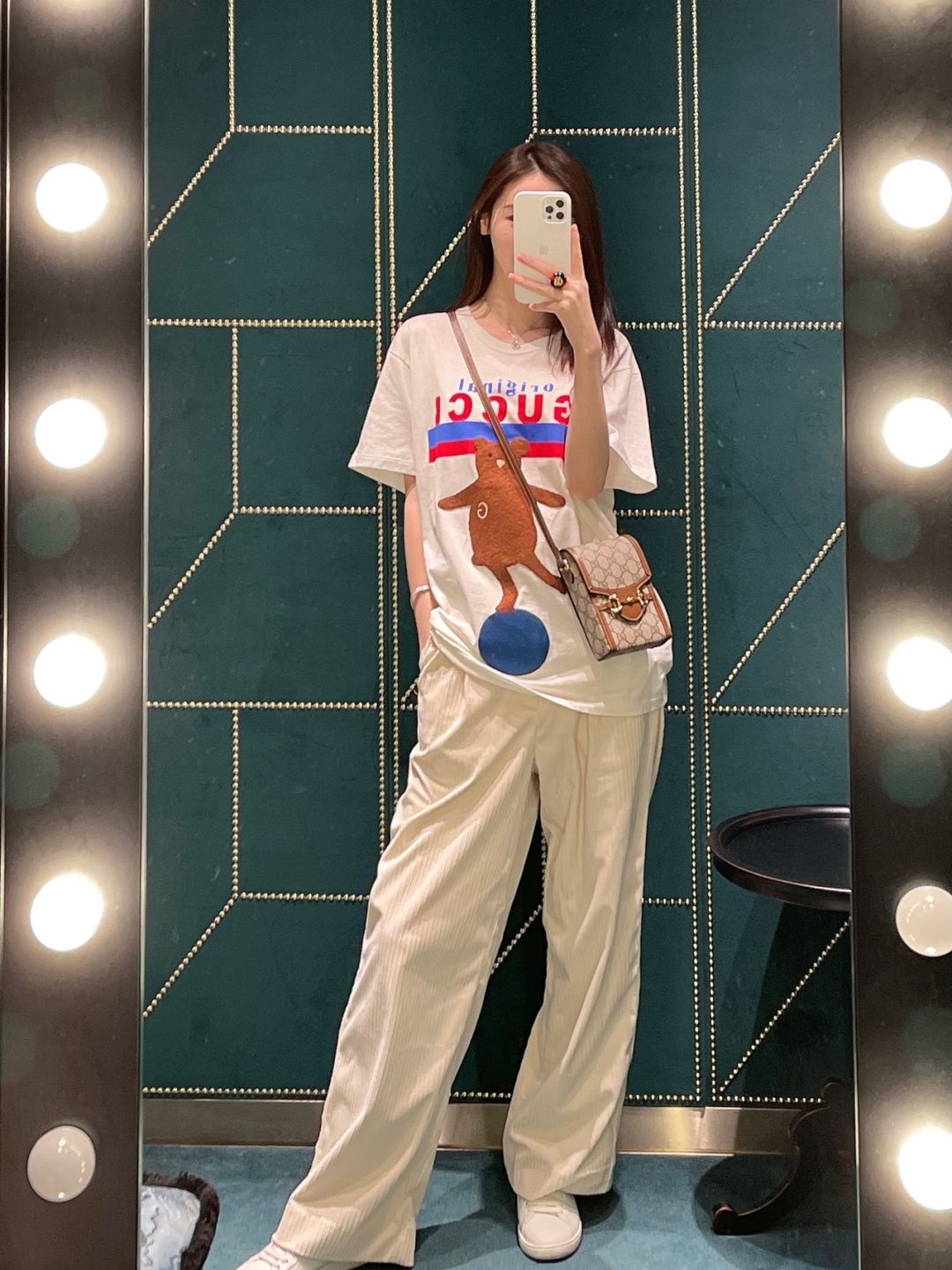 整体|别总穿大妈裤,要宽松选这条“阔腿裤”更实在,不仅显瘦还高级