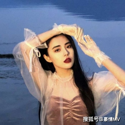 头像|长发简约女生头像图片_冷艳女生头像长头发真人2021