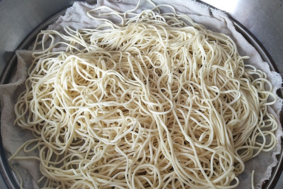 汤汁|天热，我迷上了它，只需5分钟做好，早餐晚餐都能吃，营养又美味