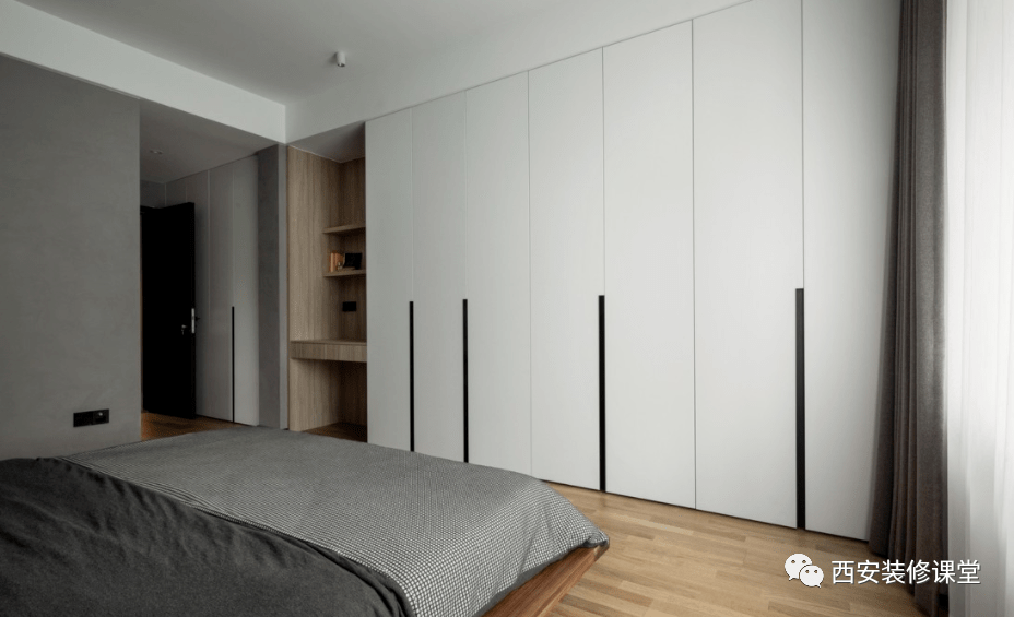 原创如果卧室够大,床对面做衣柜收纳更多