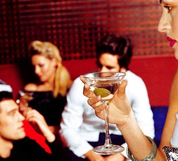 肝脏|肝脏不好,身体会有3个表现!只出现一个,也要赶紧去检查!