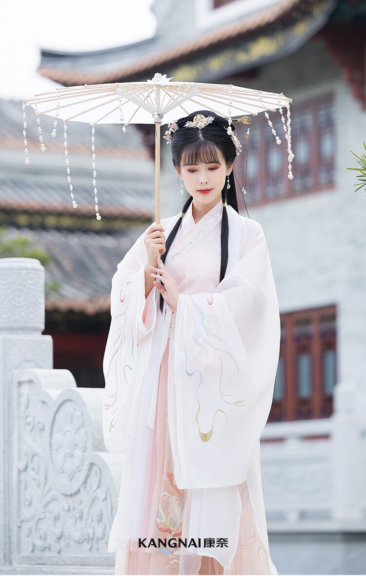 仪式|一起潮前走——康奈集团举行品牌焕新暨国潮飞羽鞋发布仪式