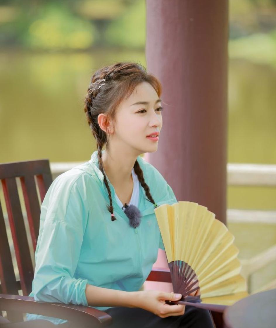 女明星|扎麻花辫不土的女明星,只服这10位,时髦不说还少女感十足