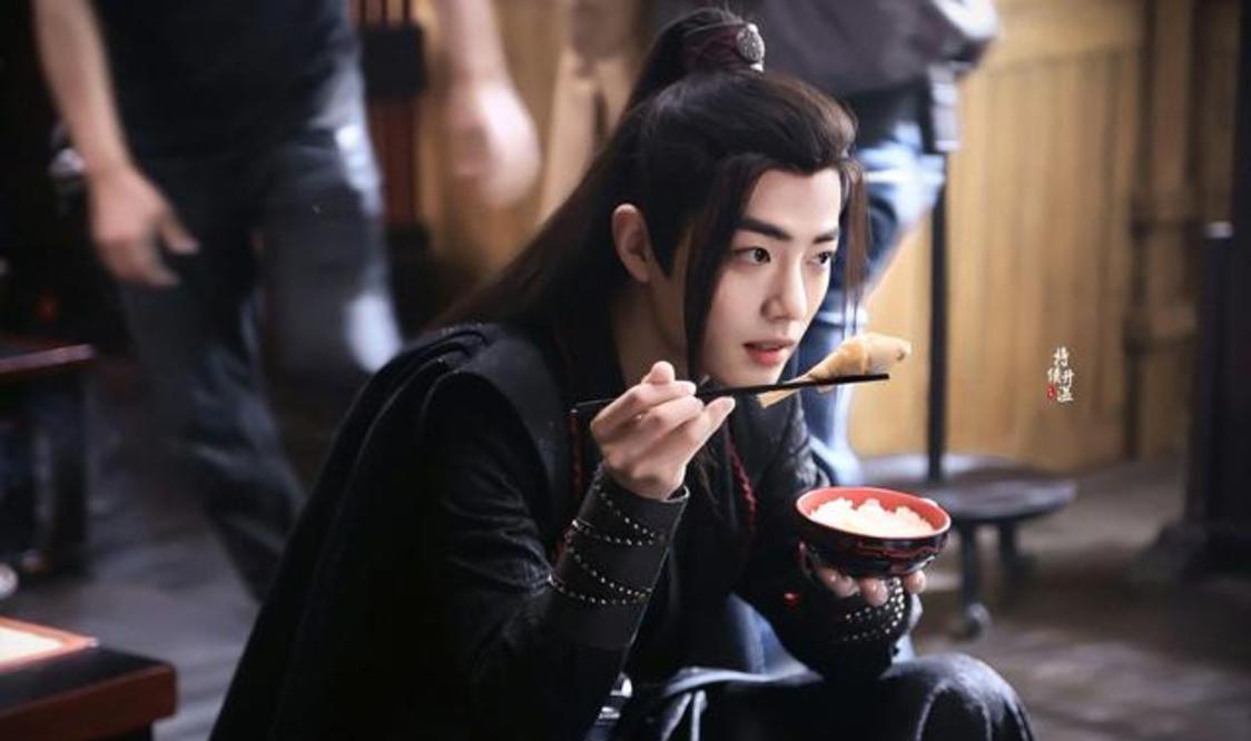 舅舅|《陈情续写》第33章：金凌抱魏婴痛哭，金陵台突生变故！