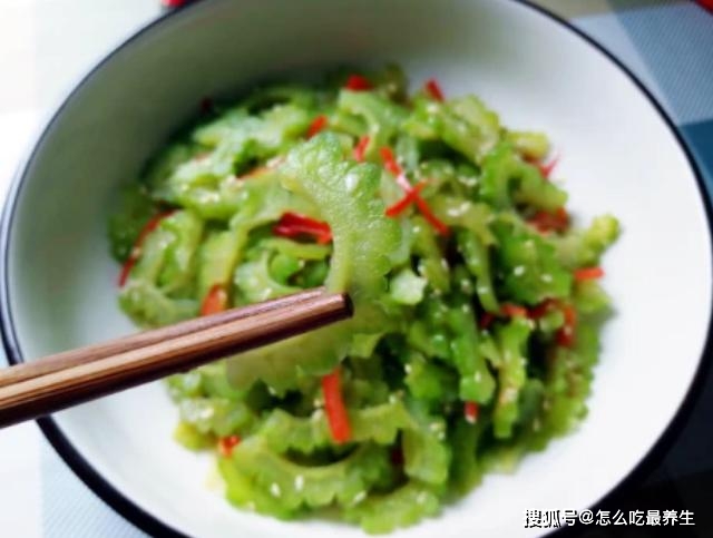 如何简单快速的做好凉拌苦瓜 94b43c2adadd4212bafa28a2d925d68c.jpeg