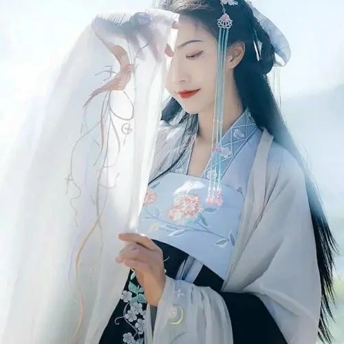 市场|服装设计就业难？国货复兴！来波汉服大神们的设计稿