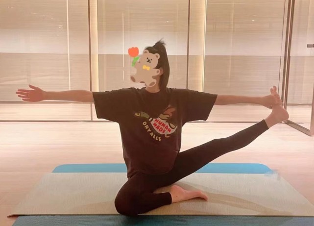 何猷君|奚梦瑶自曝孕期容貌焦虑，怕被说胖不敢露面，努力消肿效果甚微