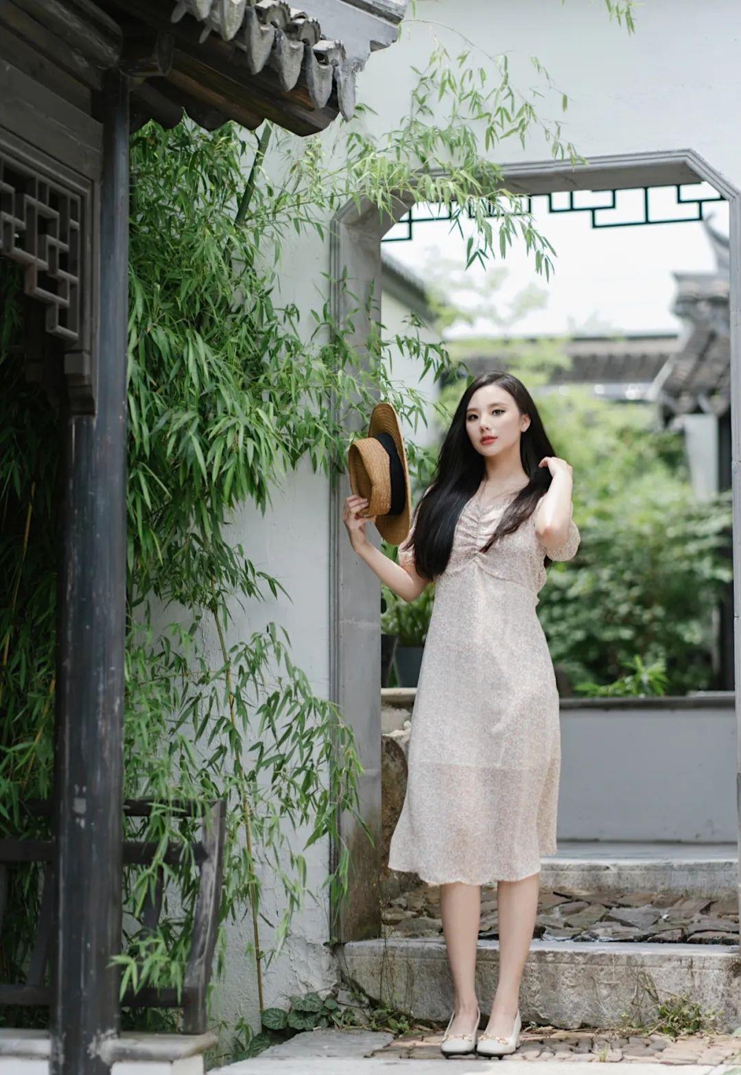 Liya|连衣裙 + 平底鞋 = 今夏王炸