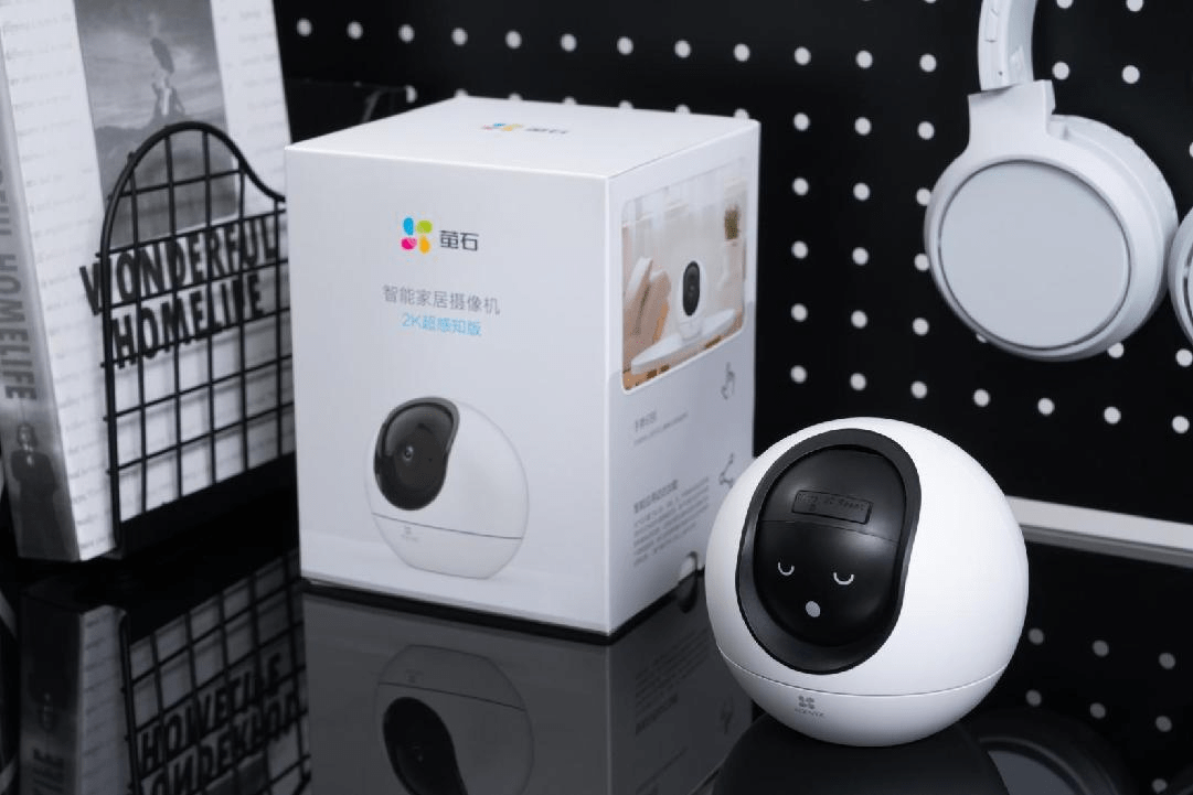 时刻守护家中安全萤石2k超感知摄像机带你体验音画超感知