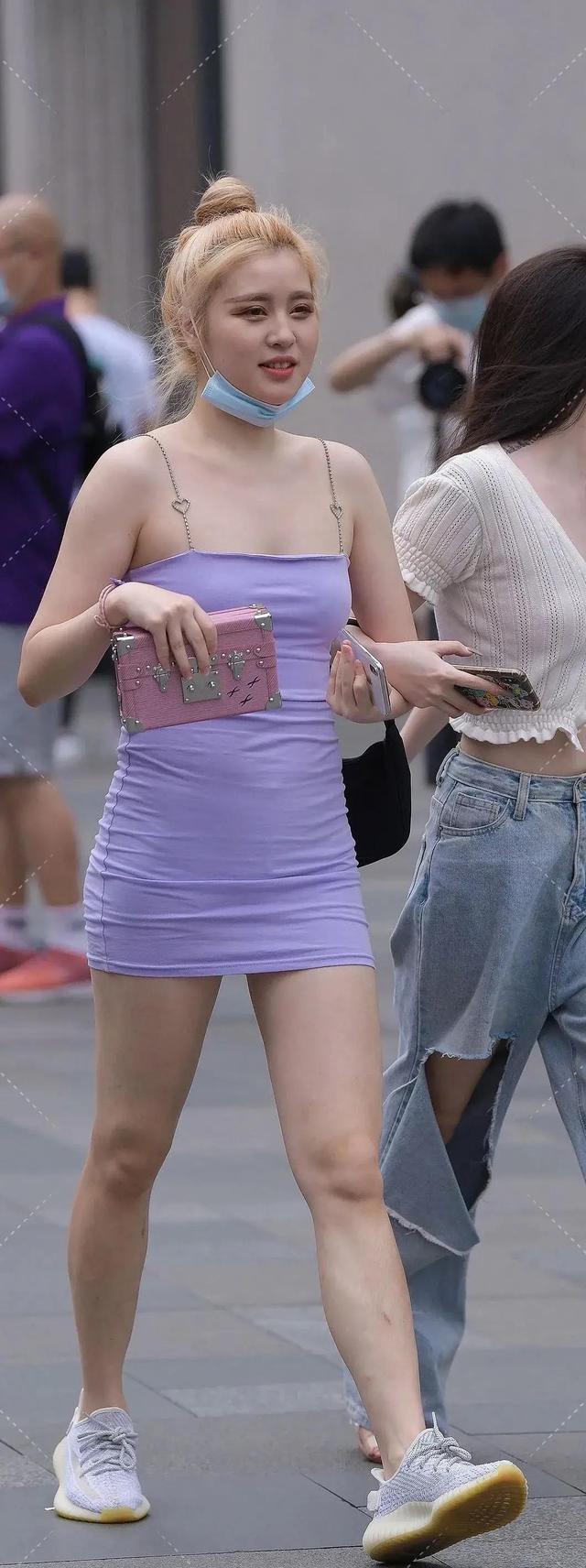 毛衣|简单方便的连衣裙装扮更加立体显瘦，轻盈舒适又雅致，简洁干练