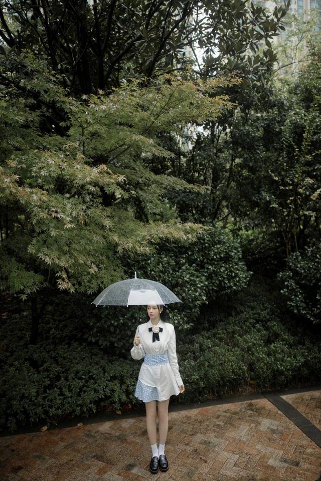 身材|马蓉的时尚一般人还是别学了，虽然身材没料，但却透出一股清纯感