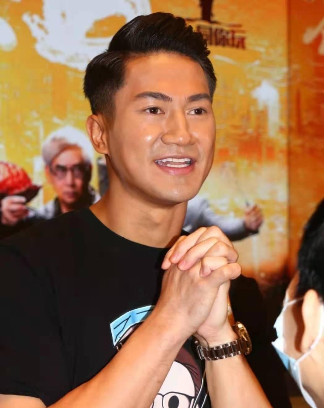 否认是吃醋男友,tvb上位小生被传介意女友拍吻戏,令其辞演剧集_郭子豪