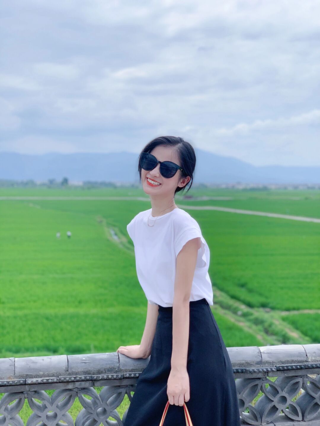 方法|穿“T恤”，懂搭配才能摆脱单调，这几种搭配方法温柔优雅又日常